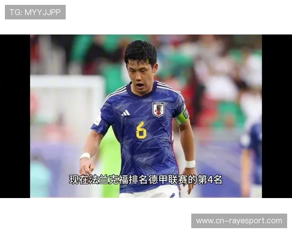 终场哨响,利物浦客串右后卫的远藤航掩面落泪被担架抬出